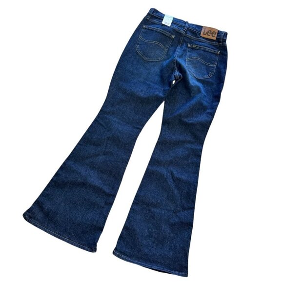 Lee Women's Legendary Mid Rise Flare Jean Denim Pants Comfort Size 6 Short New - Picture 5 of 8